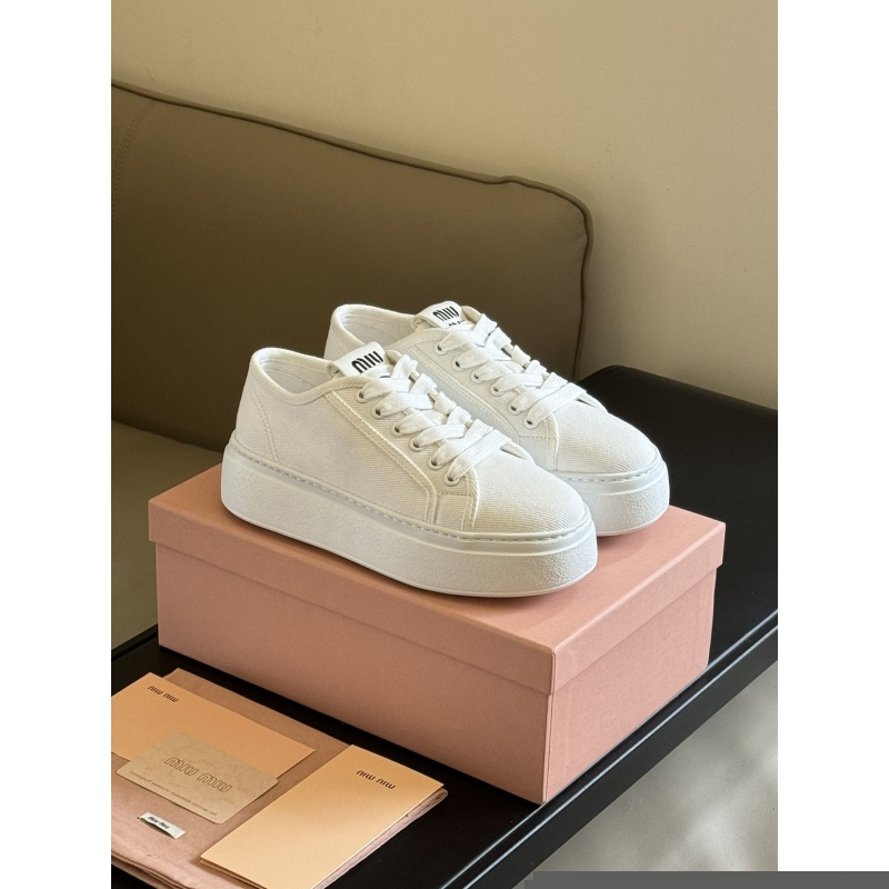 Miu Miu Casual Shoes